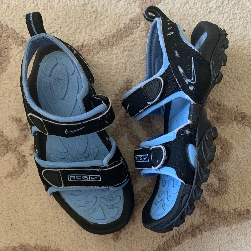 Vintage Nike ACG Sandals Size 8